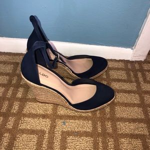 womens navy blue wedge size 8.5